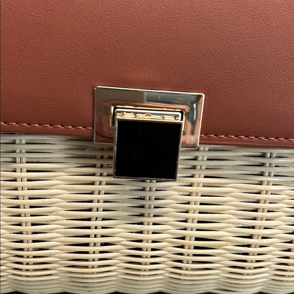 🔥LAST ONE🔥 E|N Expressions | Vegan Wicker Handbag w/Crossbody✨ - Picture 12 of 13